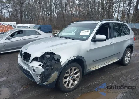 2011 BMW X5 xDrive35I/xDrive35I Premium/xDrive35I Sport Activity z USA, uszkodzony, nr VIN 5UXZV4C56BL740188